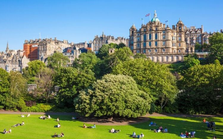 The 10 Best Things To Do in Edinburgh 2023