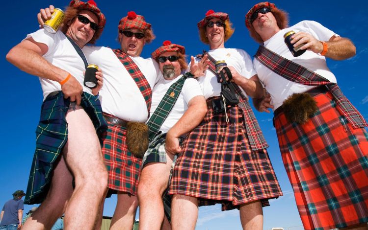 10 Things You Should Know Before Dating a Scottish Man