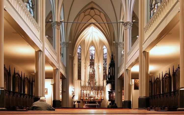 8 BREATHTAKING Amsterdam Churches, Netherlands - Travel Pixy