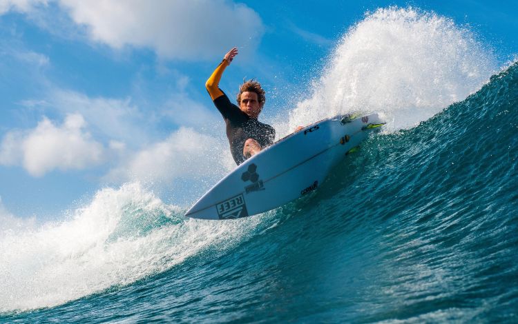[Surf in Hawaii] 10 Best Surf Spots in Hawaii 